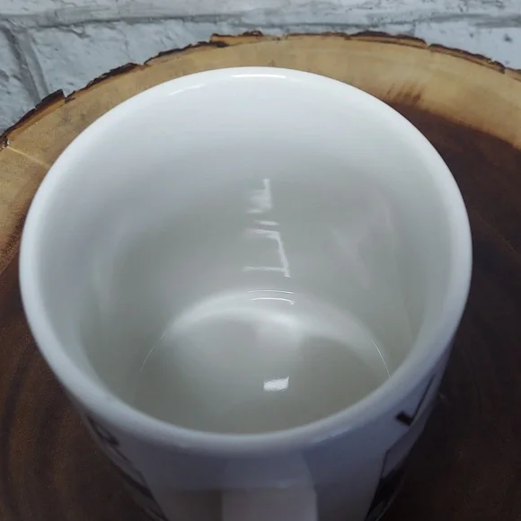 Starbucks City Scenes series Vancouver coffee/tea mug - Picture 5 of 7